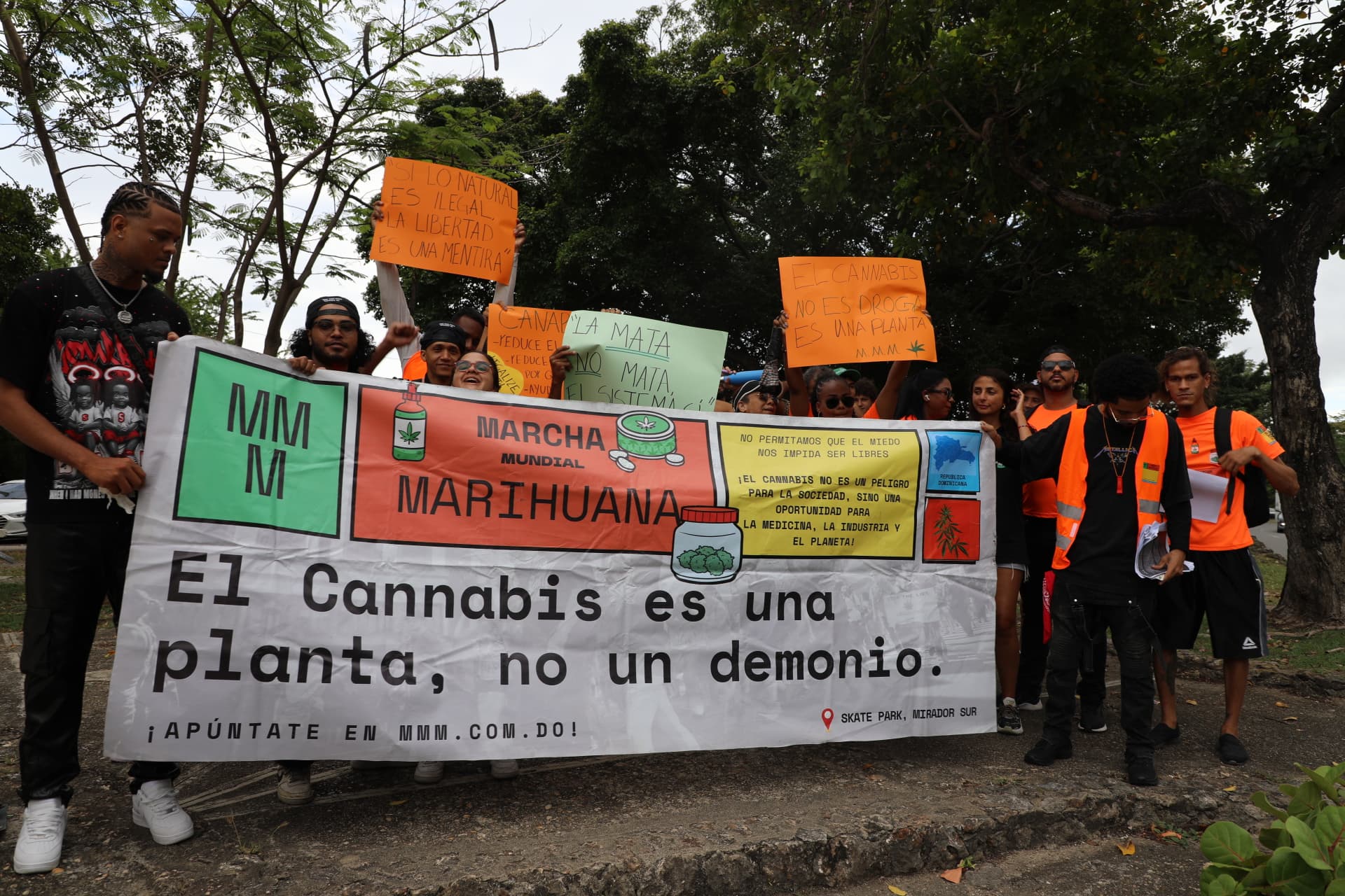 MMMRD Marcha Mundial de la Marihuana República Dominicana 2025